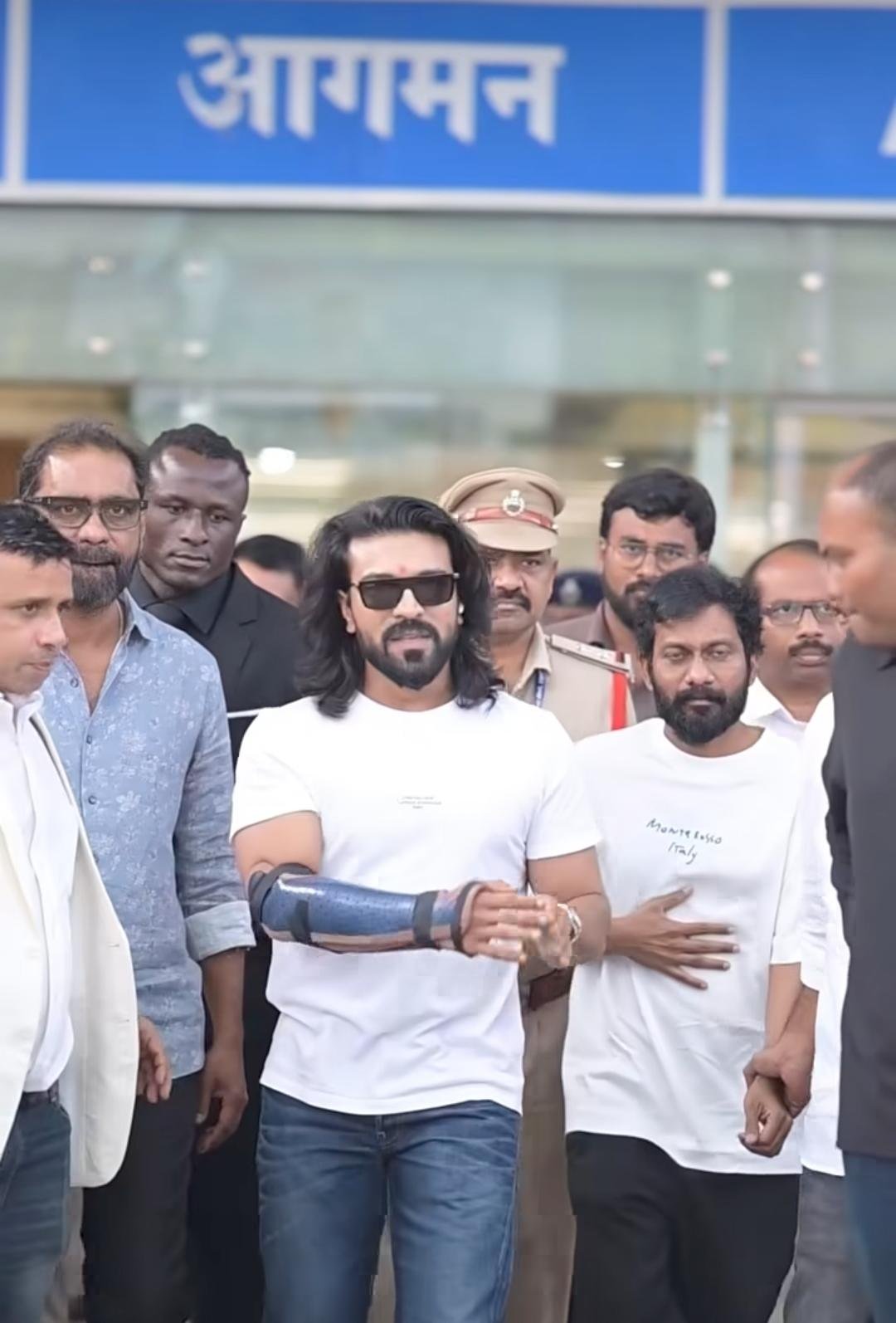GetReadyForPeddi : పెద్ది' జోష్‌తో విజయవాడ సందడి.. రామ్ చరణ్, జాన్వీ కపూర్‌కు ఘన స్వాగతం