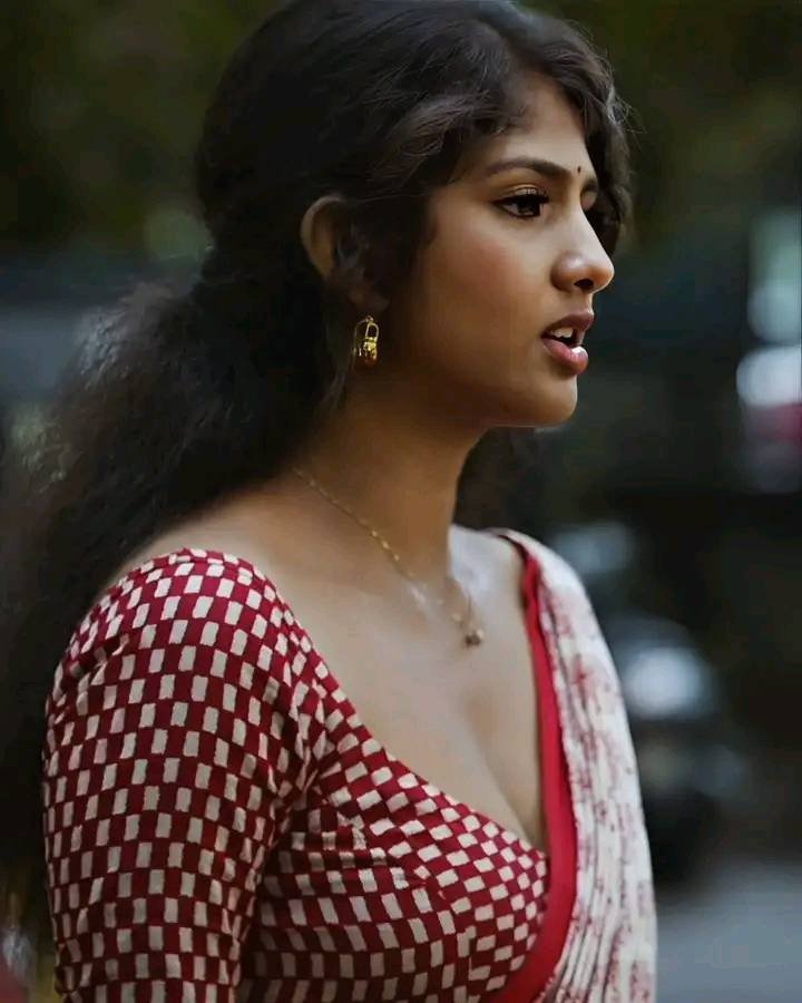 Shaari movie actress Aaradhya Devi  : సినిమా విడుదల కాకముందే సంచలనం – హాట్ టాపిక్‌గా ఆరాధ్యదేవి