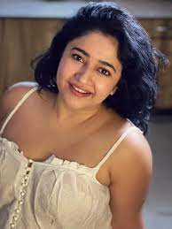 Poonam Bajwa  : వైట్ అవుట్‌ఫిట్‌లో అందాల బాజా మోగించిన పూనమ్ బాజ్వా – ఫోటోలు వైరల్