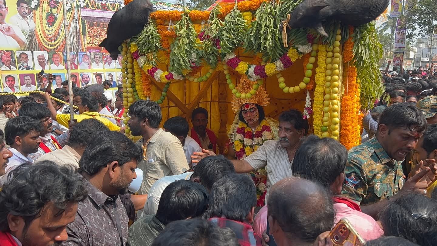 Eluru Jatra :  ఏలూరు తూర్పువీధి జాతరలో కొర్ల బండి ప్రత్యేక ఆకర్షణ