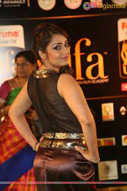 Nikita Thukral :  హీరోయిన్ నిఖిత కెరీర్ లో కష్టాలు: ఇండస్ట్రీ నుంచి దూరం అయ్యింది