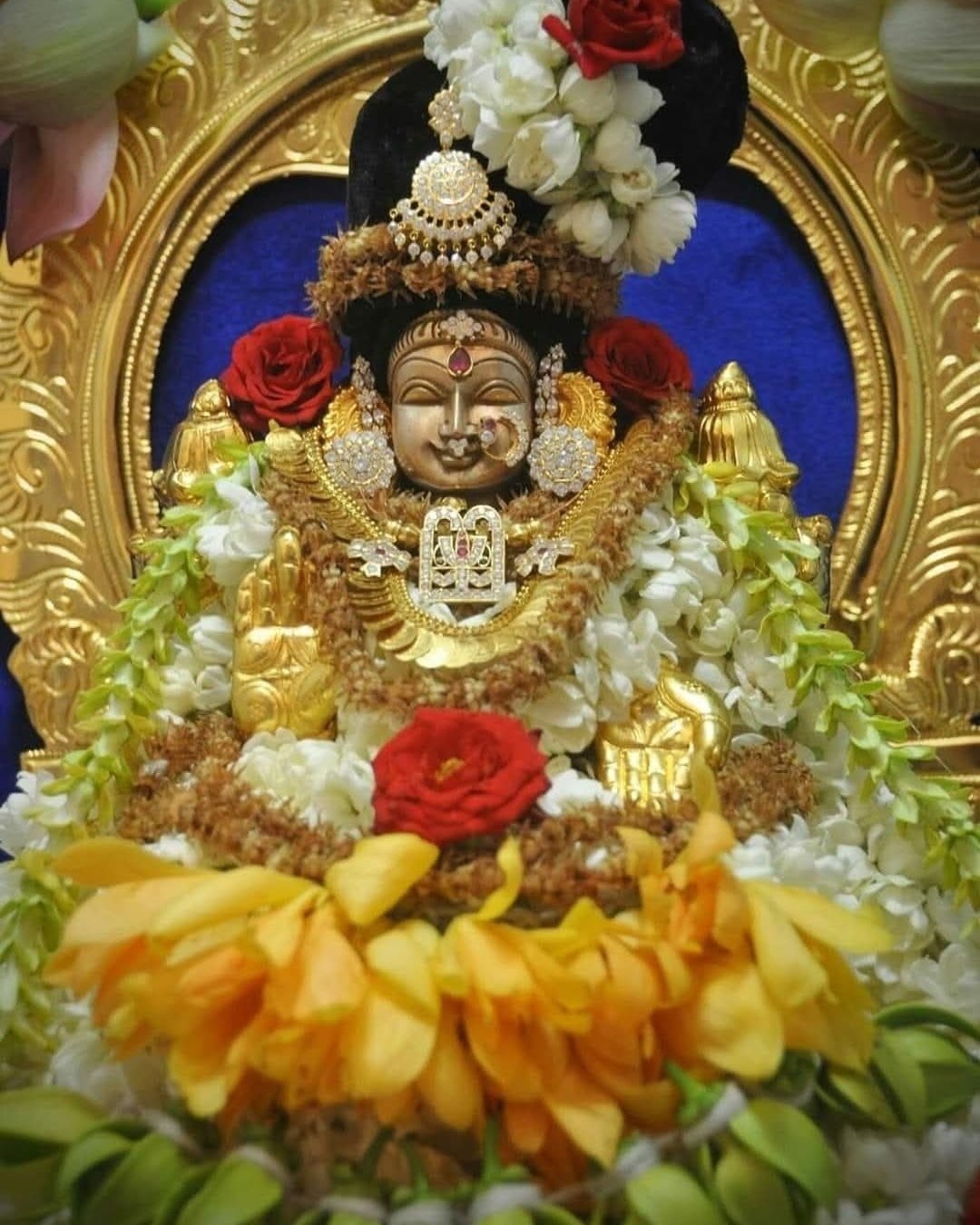 lakshmi devi : లక్ష్మీ నివాసం ఎక్కడ? — భక్తి, లోభం, సత్యం చెబుతున్న ఆధ్యాత్మిక కథ