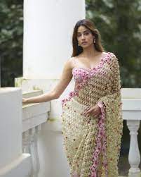 Jali Sarees The Stunning Fashion Trend : జాలీ చీరల హంగులో సెలబ్రిటీలు మెరిసి మురిసిపోతున్నాయి: 2025 ఫ్యాషన్ ట్రెండ్