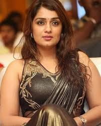 Nikita Thukral :  హీరోయిన్ నిఖిత కెరీర్ లో కష్టాలు: ఇండస్ట్రీ నుంచి దూరం అయ్యింది