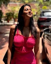 Heroine Meenakshi Chaudhary : ఇండస్ట్రీలో సెన్సేషన్‌గా మారిన మీనాక్షి చౌదరి – వరుస హిట్స్‌తో క్రేజీ హీరోయిన్‌గా దూసుకెళ్తున్న స్టార్ బ్యూటీ