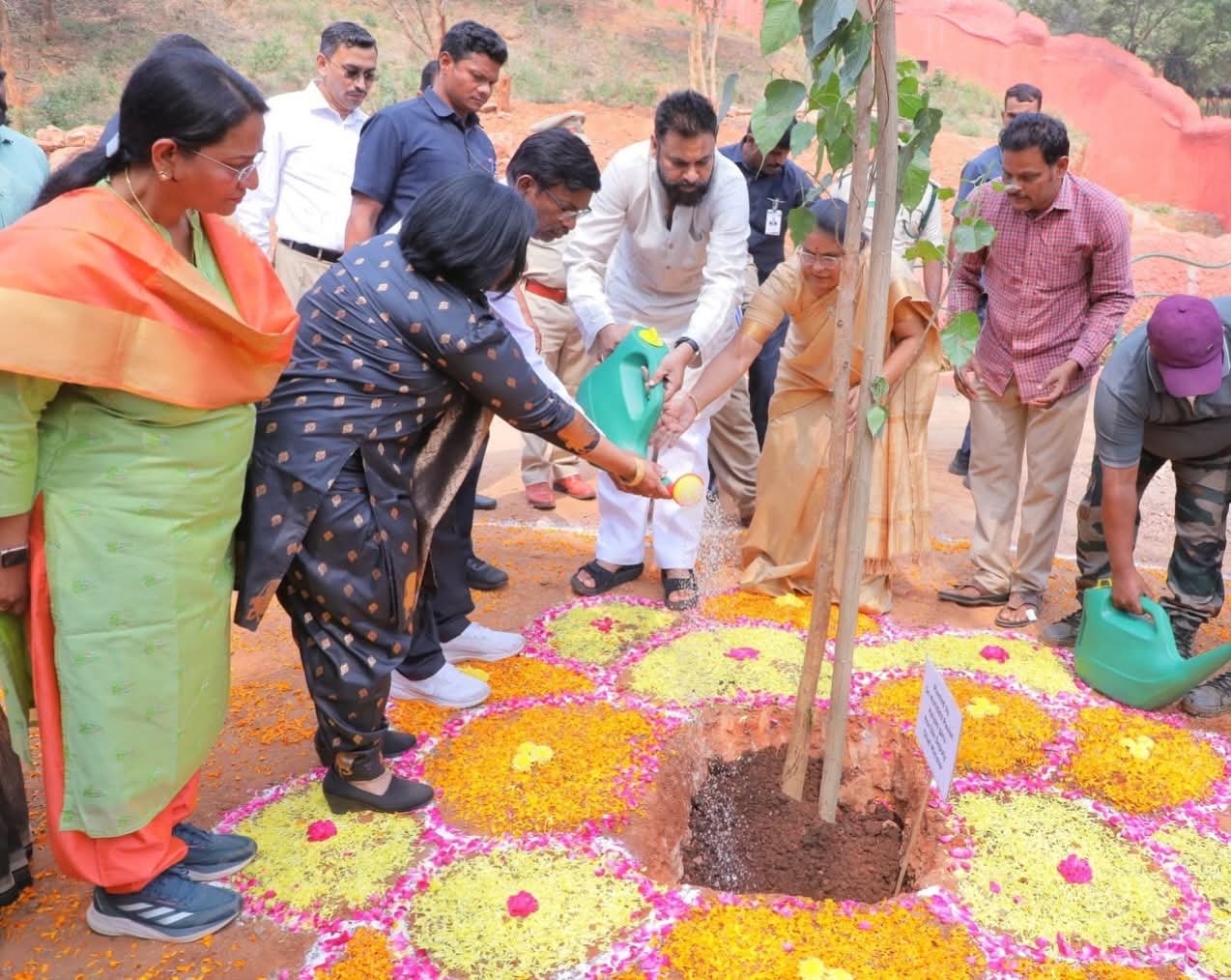 AP deputy CM Pawan Kalyan : విశాఖ జూ పార్క్‌ను పరిశీలించిన ఉప ముఖ్యమంత్రి పవన్ కళ్యాణ్