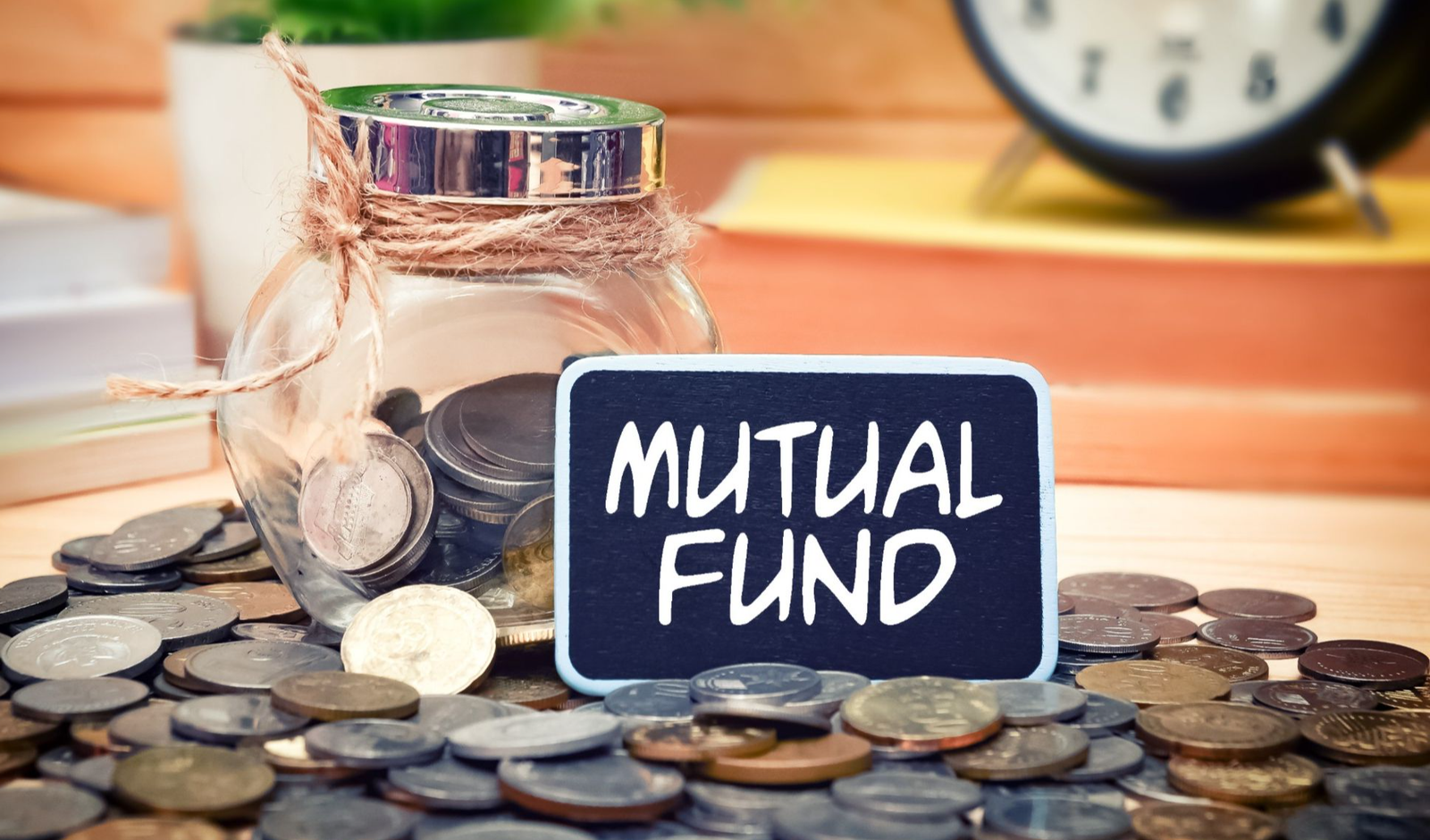 hybrid mutual funds : హైబ్రిడ్‌ మ్యూచువల్‌ ఫండ్లలో పెట్టుబడుల జోరు.. ఏడాదిలో రూ.1.55 లక్షల కోట్ల ప్రవాహం