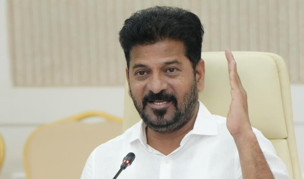 TS Cm  Revanth Reddy : ఆదిలాబాద్ అభివృద్ధికి తొలి ప్రాధాన్యం.. ఆదివాసీల సంక్షేమానికి కట్టుబడి ఉన్నాం: సీఎం రేవంత్ రెడ్డి