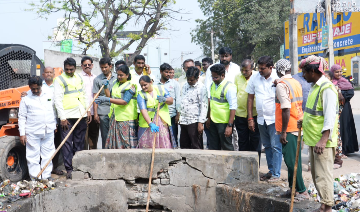 MLA tangirala Sowmya : పారిశుద్ధ్యమే ప్రజారోగ్యానికి పునాది : ఎమ్మెల్యే తంగిరాల సౌమ్య