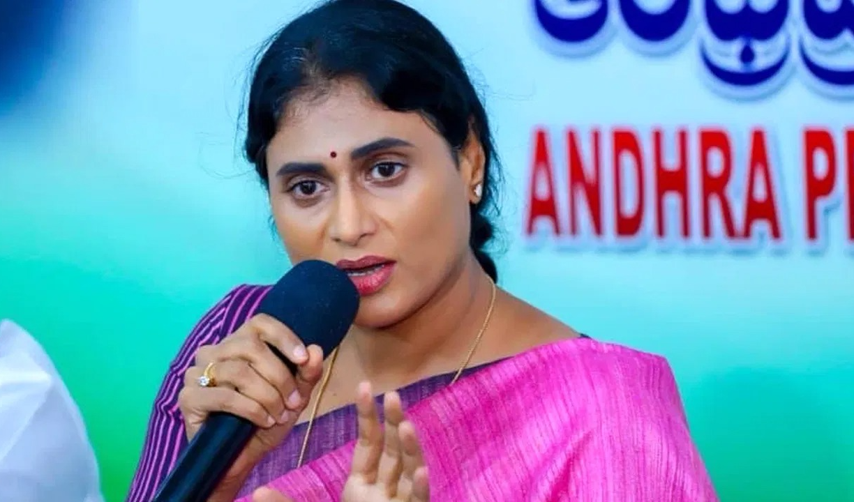 Y. S. Sharmila : వైఎస్ఆర్ విగ్రహాలపై దాడులు దారుణం.. కూటమి ప్రభుత్వంపై షర్మిల ఆగ్రహం