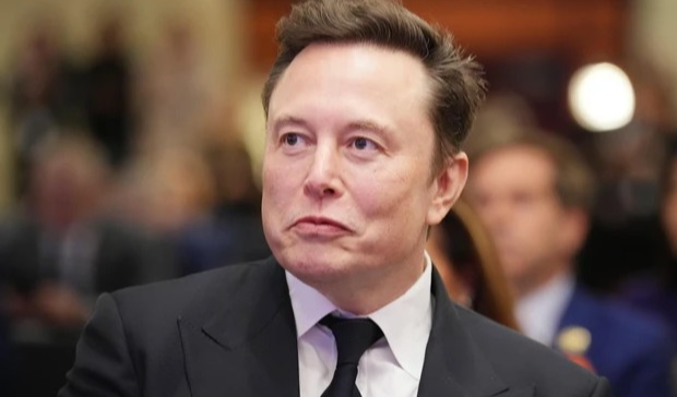 ElonMusk  : ట్రిలియనీర్‌గా చరిత్ర సృష్టించనున్న ఎలాన్ మస్క్?.. స్పేస్‌ఎక్స్ ఐపీఓతో కొత్త రికార్డు దిశగా అడుగులు