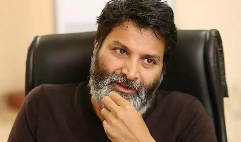 copying a train scene from Trivikram Srinivas film Athadu  :  త్రివిక్రమ్ సినిమాల్లో హాలీవుడ్ ఇన్స్పిరేషన్ హీటేడ్ డిబేట్