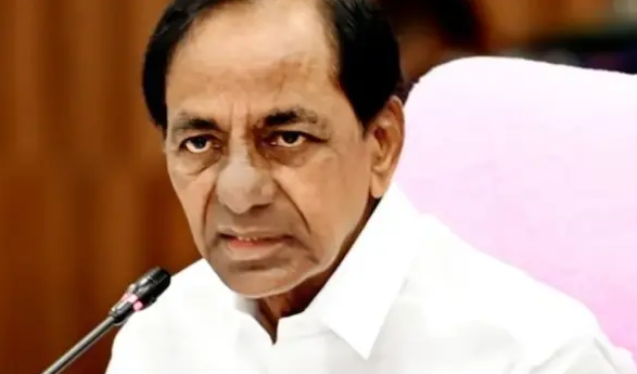 Kcr : ఫోన్ ట్యాపింగ్ కేసు: మాజీ సీఎం కేసీఆర్‌ను విచారిస్తున్న సిట్ అధికారులు