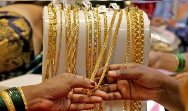Gold price rises  : పసిడి పరుగు ఆగటం లేదు: 10 గ్రాముల ధర ₹1.30 లక్షలు దాటింది