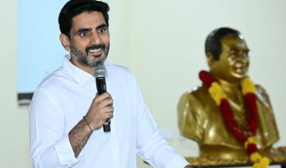 Minister Nara Lokesh Fires on YCP Fake Posts In Social Media : పింఛన్‌లపై వైకాపా దుష్ప్రచారం: 63 లక్షల మందికి రూ.2,739 కోట్లు పంపిణీ చేసిన ప్రభుత్వం