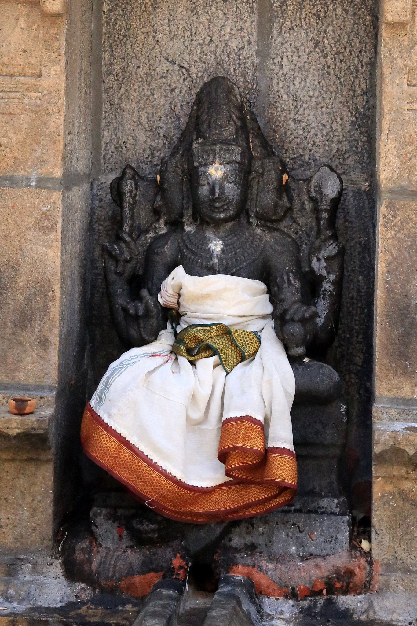 Chandikeshwara :  శివుని కోసం తండ్రి కాళ్లు నరికిన మహాభక్తుడు