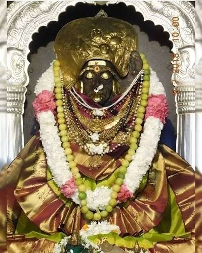 శవంపై కూర్చుని.. తేలు, బల్లితో దర్శనమిచ్చే తల్లి!