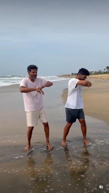 కొడుకుతో ప్రభుదేవా మాస్ డ్యాన్స్ వైరల్
