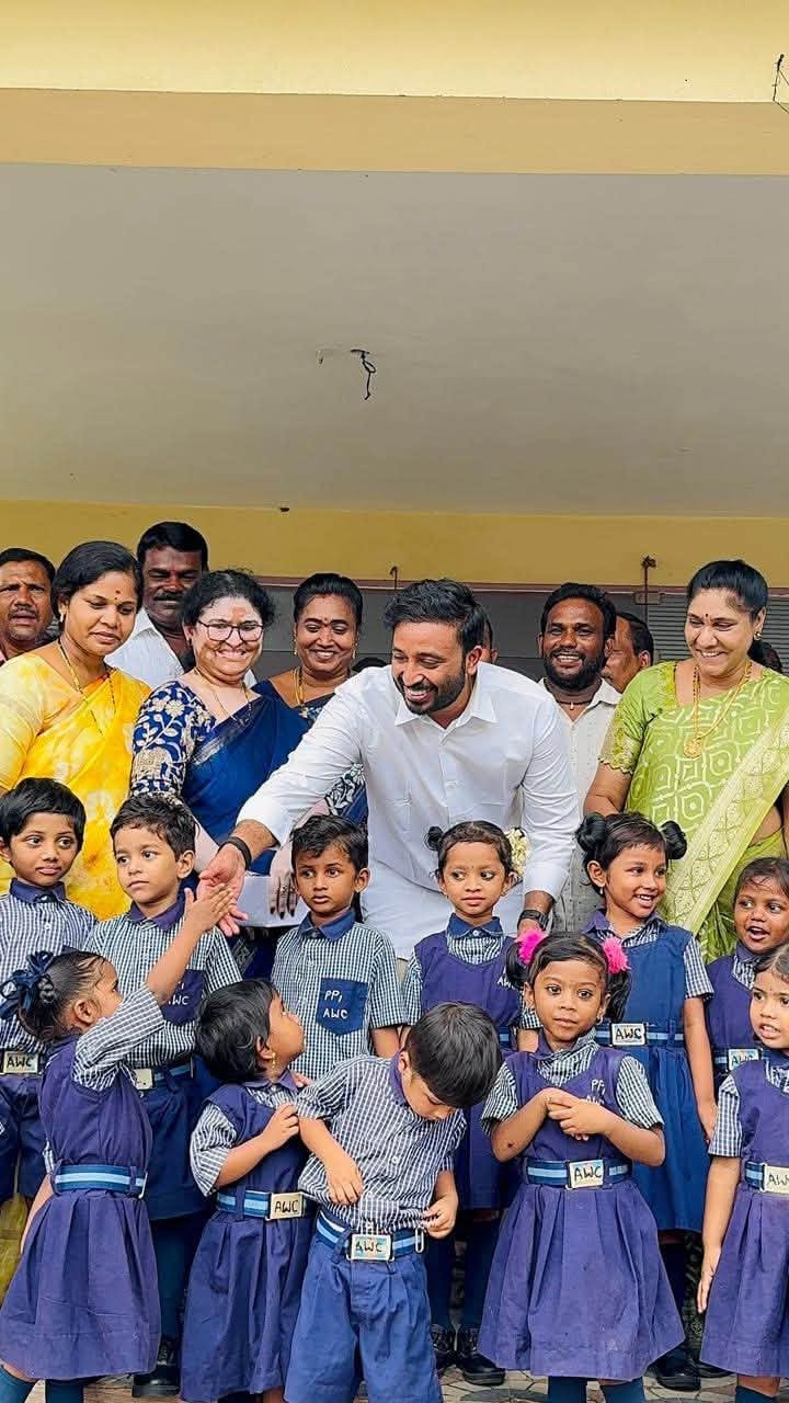 గర్భిణులకు పోషకాహార కిట్లు.. ఎంపీ ఉదయ్ శ్రీనివాస్