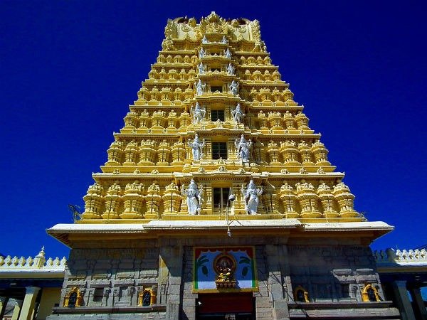 మహిషాసుర మర్దినిగా చాముండేశ్వరి వైభవం