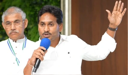 స్థానిక ఎన్నికల సమరానికి సిద్ధం కావాలి: జగన్