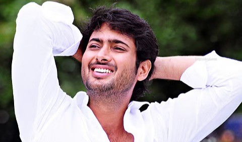 ఉదయ్ కిరణ్ జన్మదినం సందర్భంగా అభిమానుల నివాళులు