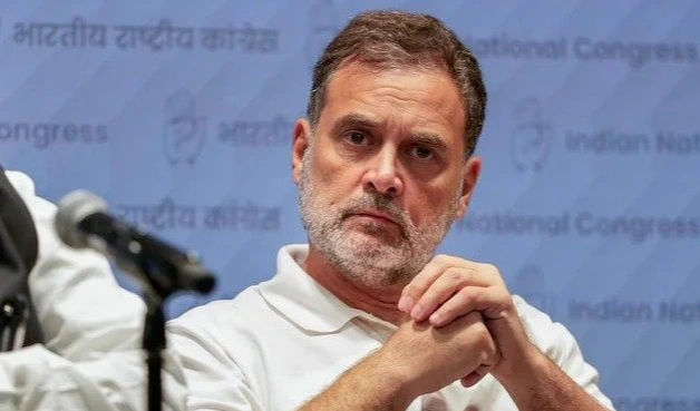 రాహుల్ కేసులో అలహాబాద్ హైకోర్టు విచారణపై సుప్రీం స్టే