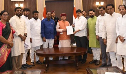 రూ.15 వేల కోట్ల ఫీజు బకాయిలపై గవర్నర్‌కు బీజేపీ వినతి