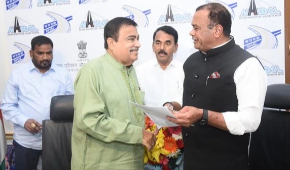 తెలంగాణకు గడ్కరీ గ్రీన్ సిగ్నల్.. 5 రోప్‌వేలు, కారిడార్