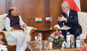 భారత్-చెక్ రిపబ్లిక్ రక్షణ సహకారంపై రాజ్‌నాథ్ కీలక భేటీ