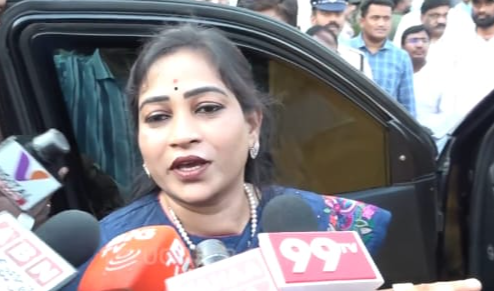 Home Minister Anitha Expresses Anger at Jagan : గవర్నర్ ప్రసంగం అడ్డుకోవడమే లక్ష్యమా? జగన్‌పై హోంమంత్రి అనిత ఆగ్రహం