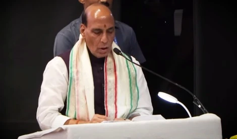 మోదీ నేతృత్వంలో ఆరోగ్య రంగం దూసుకెళ్తోంది: రాజ్‌నాథ్