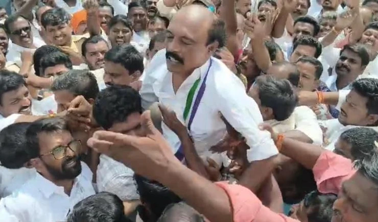 ఉరవకొండలో మాజీ ఎమ్మెల్యే విశ్వేశ్వరరెడ్డి అరెస్ట్
