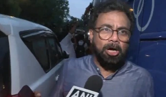 విద్యార్థుల అణచివేతకు నిరసనగా గాంధీ స్మృతికి వామపక్షాలు