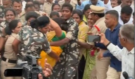 భూ పోరాటం సందర్భంగా కవిత అరెస్ట్