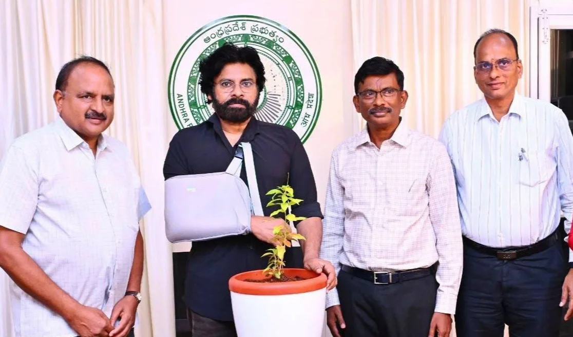 అరుదైన వృక్ష జాతికి పవన్ కళ్యాణ్ నామకరణం