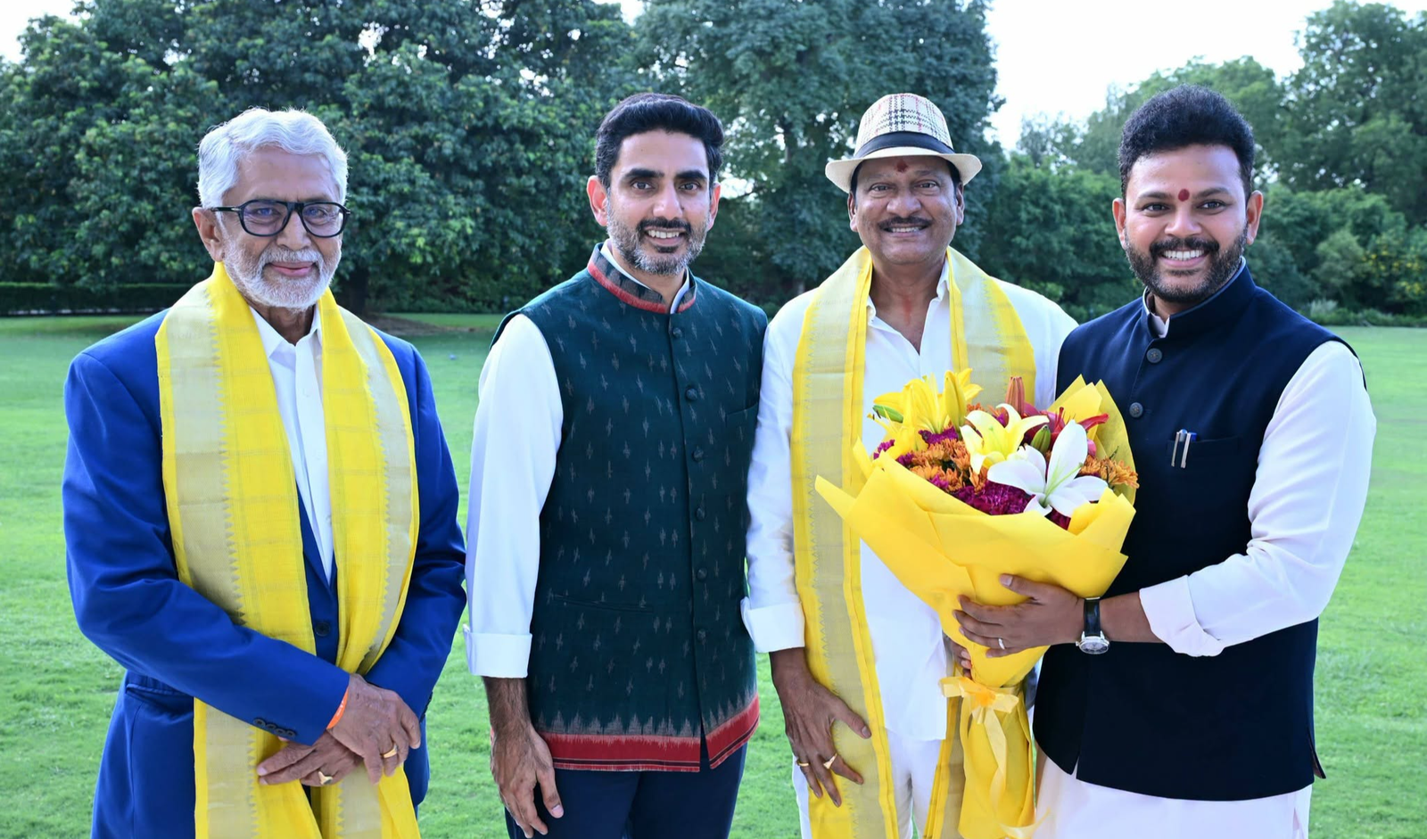 మురళీమోహన్, రాజేంద్రప్రసాద్‌కు లోకేష్ ఘన సత్కారం