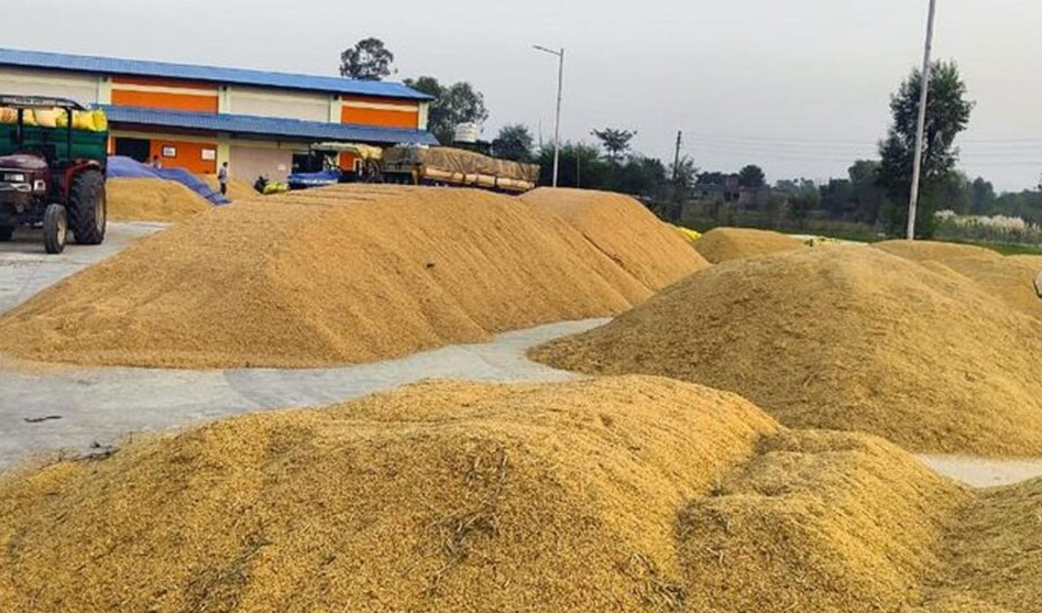 ధాన్యం సేకరణలో తెలంగాణ రికార్డు రైతులకు ₹35,537కోట్లు జమ