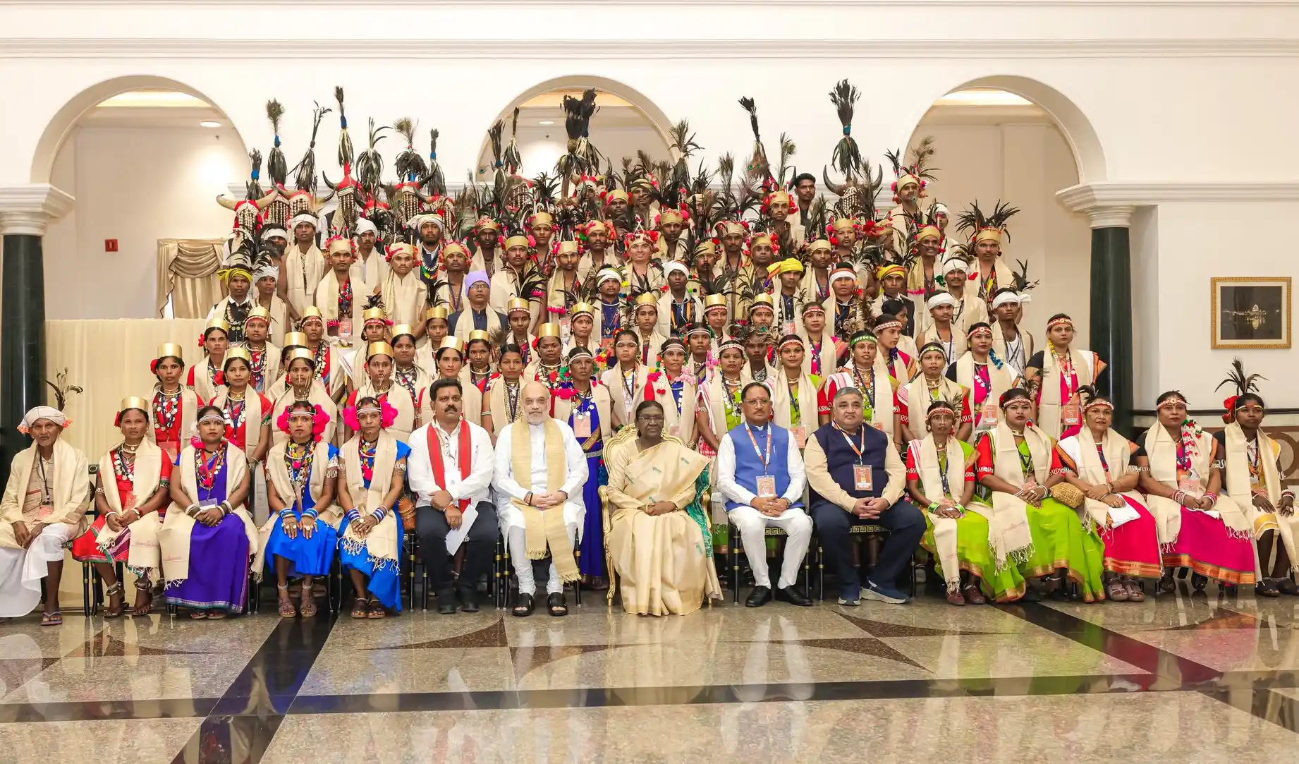 అమిత్ షా సమక్షంలో బస్తర్ అభివృద్ధిపై చర్చ