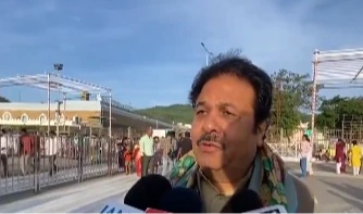 తిరుమల శ్రీవారిని దర్శించుకున్న రాజీవ్ శుక్లా