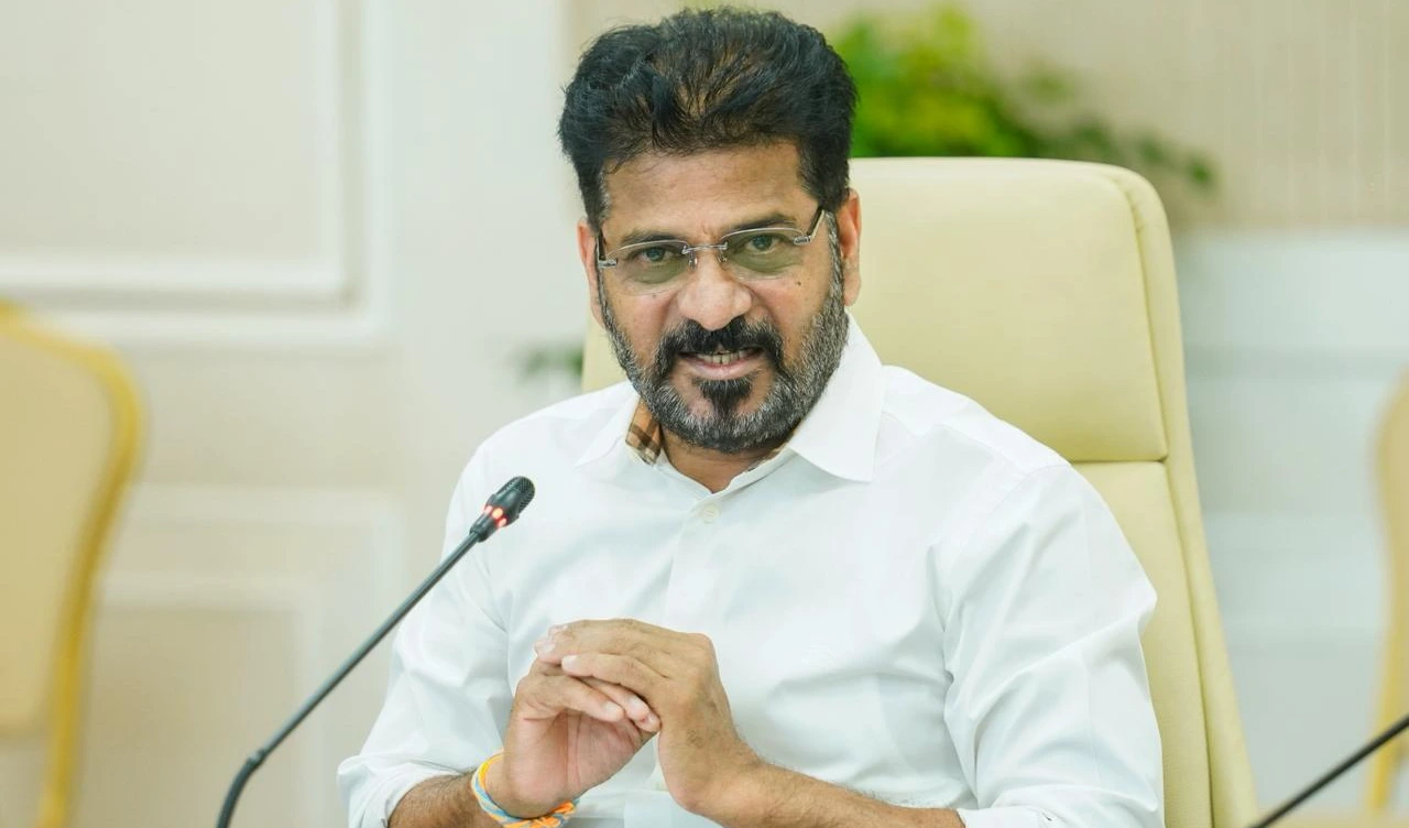 విద్యార్థులతో పాటు టీచర్లకూ ఉచిత అల్పాహారం, భోజనం