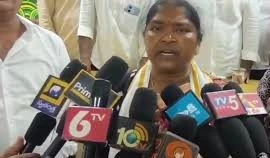 కొత్త పెన్షన్లపై మంత్రి సీతక్క కీలక ప్రకటన