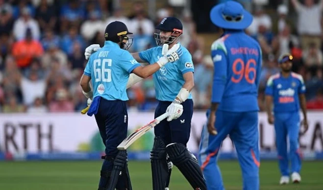 ఇంగ్లండ్ కమ్‌బ్యాక్.. భారత్‌పై 4 వికెట్ల విజయం