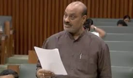 రైతులు పంటల బీమా చేయించుకోవాలి: అచ్చెన్నాయుడు