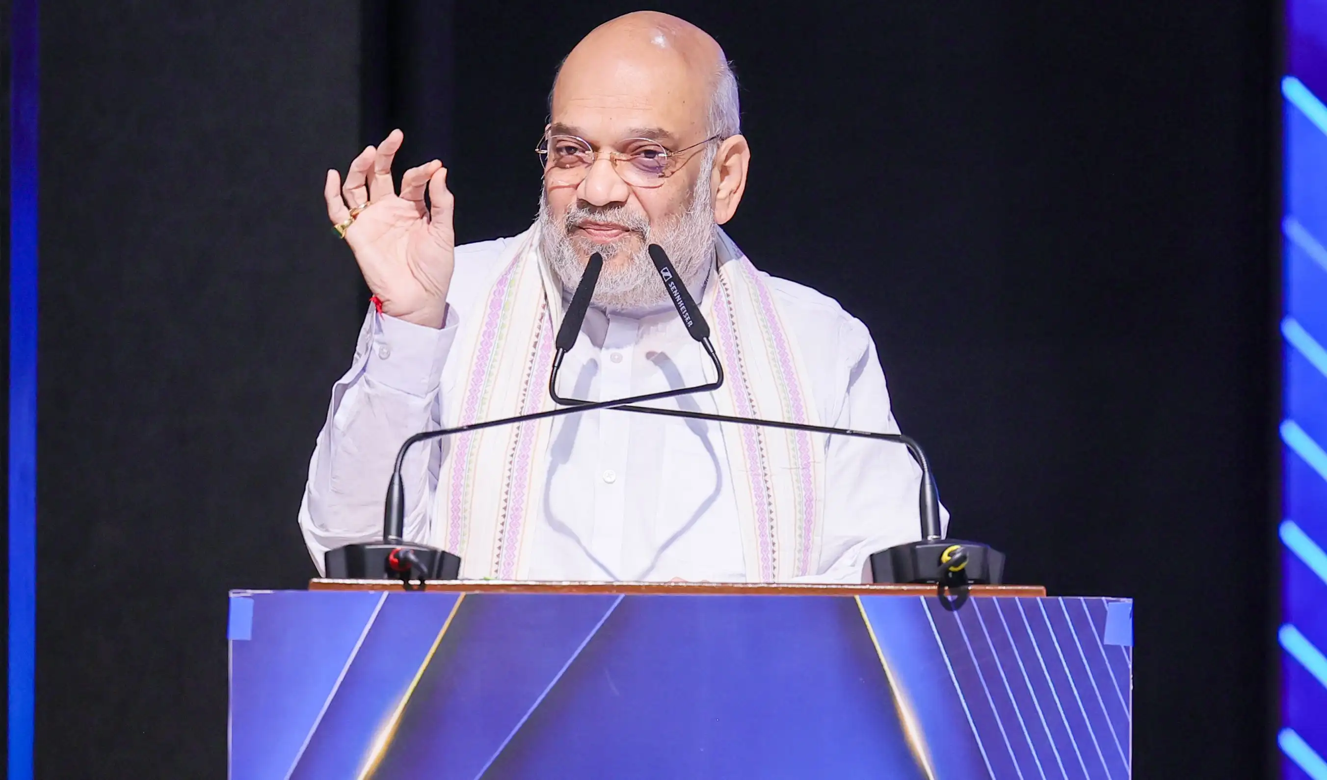ఇరాన్ బోటులో 526 కిలోల డ్రగ్స్- ఐదుగురు పాక్ పౌరుల అరెస్ట్