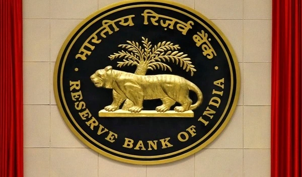 బ్యాంక్ SMS ఛార్జీలపై RBI కీలక నిర్ణయం