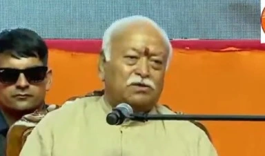 స్త్రీ, పురుషులు కలిసి నడిస్తేనే అభివృద్ధి: మోహన్ భాగవత్