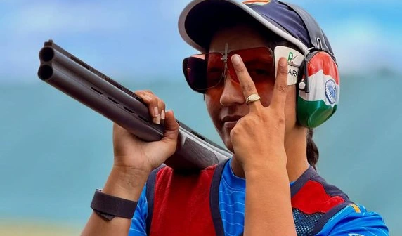 ఆసియా క్రీడల్లో నీరు ధండాకు స్వర్ణ పతకం