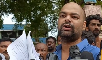 ఆళ్లగడ్డలో నామినేషన్ పత్రాల చింపివేతపై వివాదం