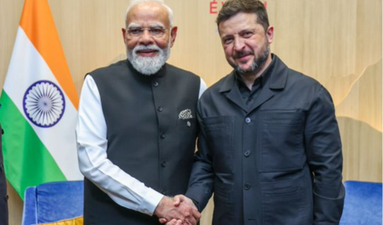 ఎవియన్‌లో మోదీ, జెలెన్‌స్కీ భేటీ